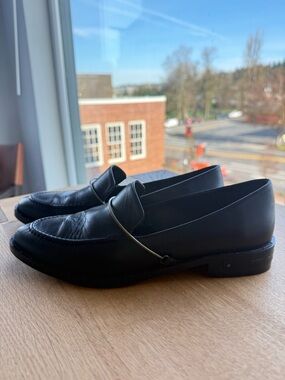 Freda Salvador LIGHT HALO LOAFER (7.5)